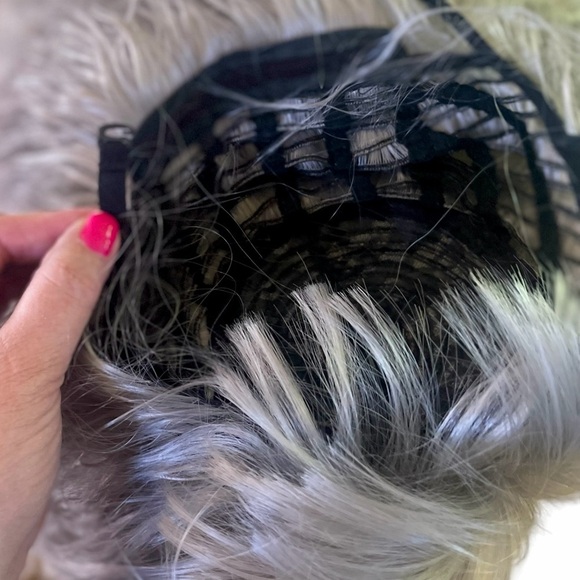 Synthetic modern gray wig with bangs approximately 11” long, wavy curl - Picture 9 of 10